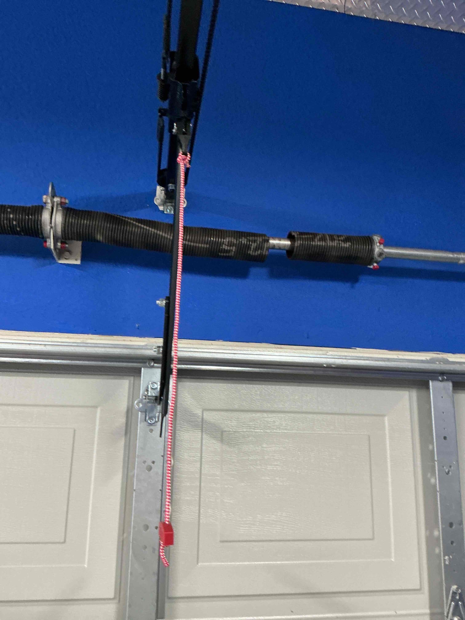 Broken Garage Door Spring in Frisco, Texas 75033